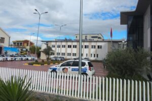 pOLICIA-rRUGORE